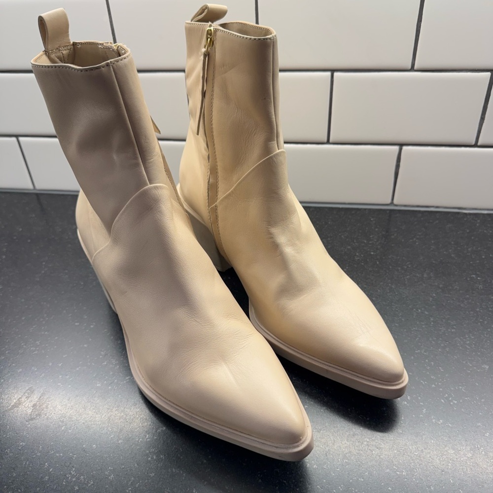Seychelles Shining Star Cream Leather Pointed-Toe Ankle Boots Size 10 New Bootie - Picture 3 of 11